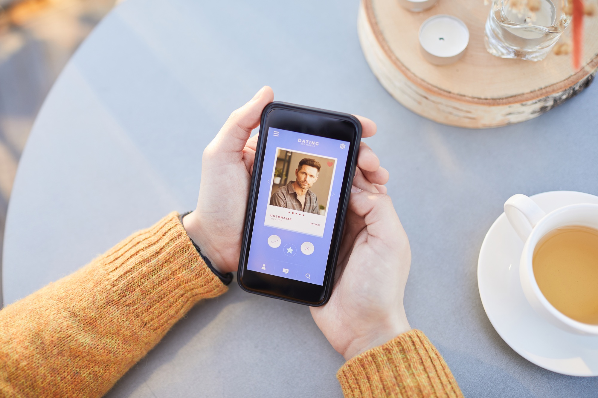 Online dating by phone
