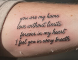 découvrez les plus belles phrases d'amour à tatouer pour exprimer vos sentiments avec élégance et profondeur.