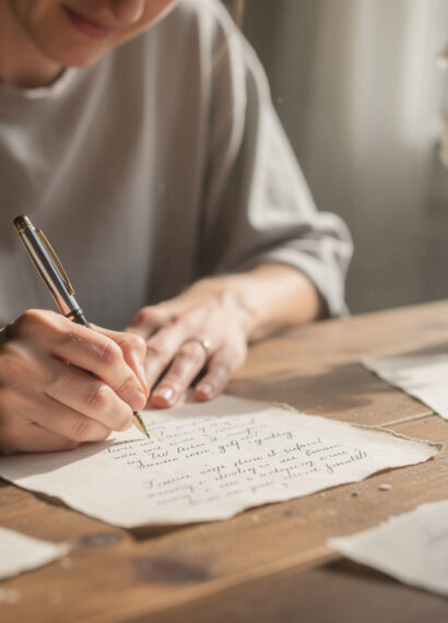 découvrez comment un poème pour se faire pardonner peut être une manière artistique et touchante de réparer vos erreurs et renouer des liens précieux.